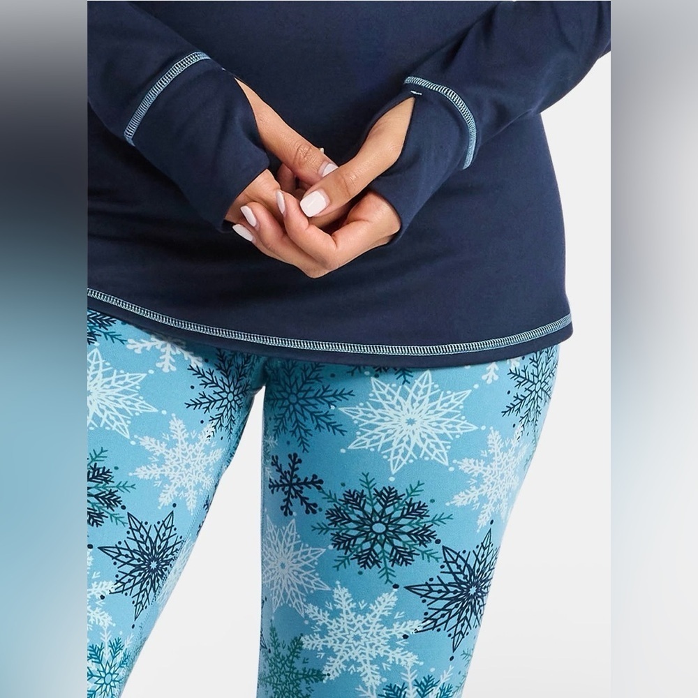 ClimateRight by Cuddl Duds Women's Base Layer Set Top Leggings Blue Snowflake XL - Picture 3 of 4